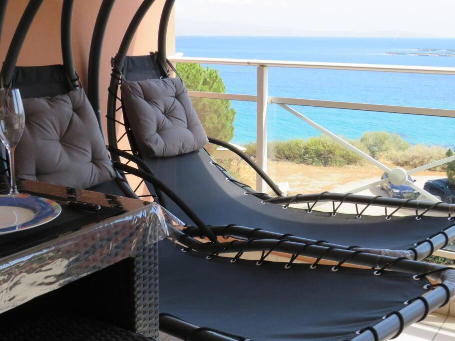 Bel App T2 En Bord De Mer Vue Sanquinaires Piscine Ajaccio  Extérieur photo